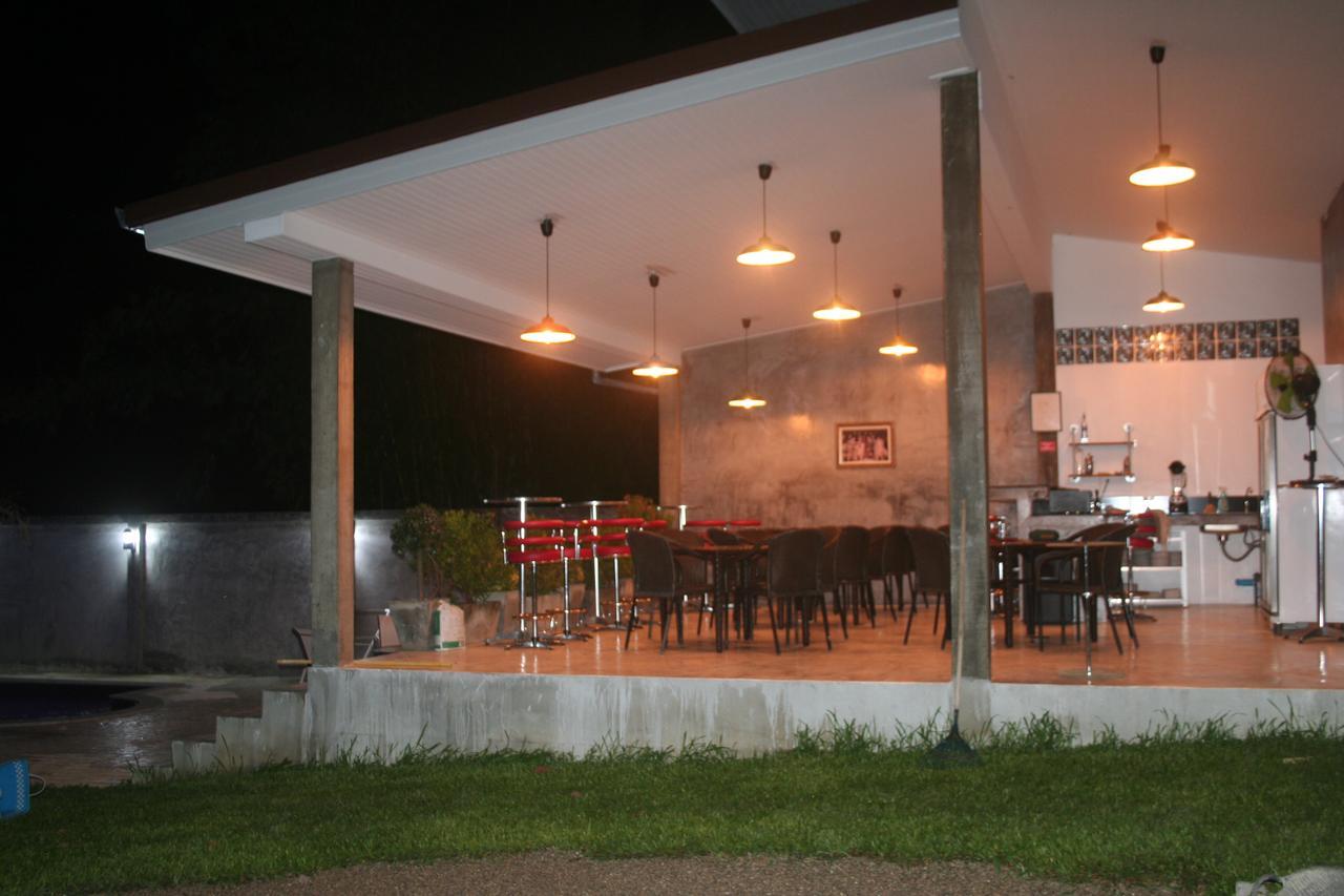 Medithairean Guesthouse Ao Nang Bagian luar foto